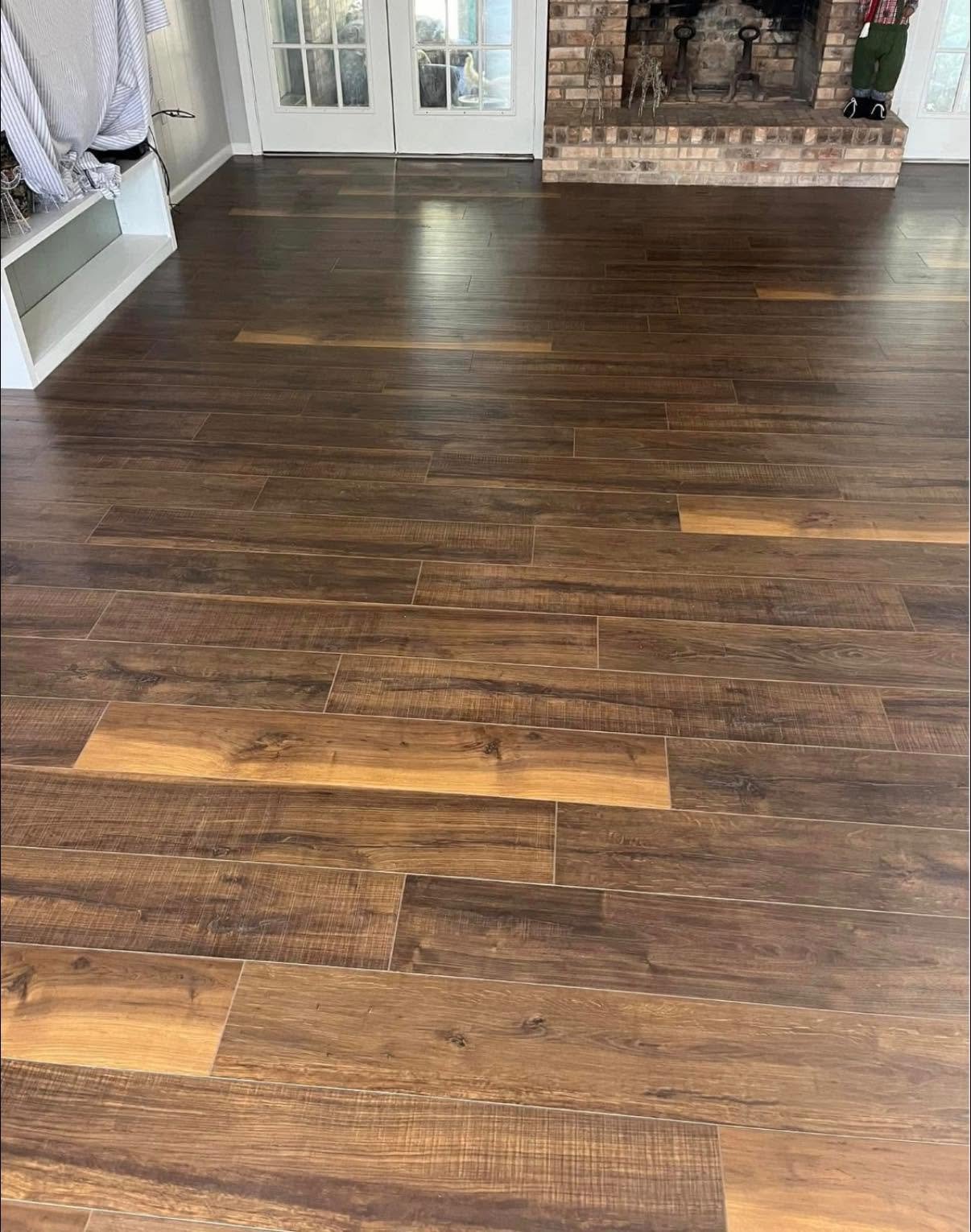 Rich laminate flooring installation in a residential living space